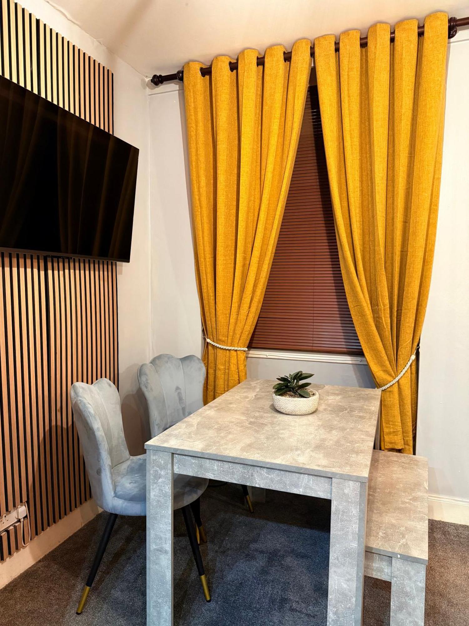 Two Bedroom Apartment-Central Edinburgh-Old Town-Licensed Екстериор снимка