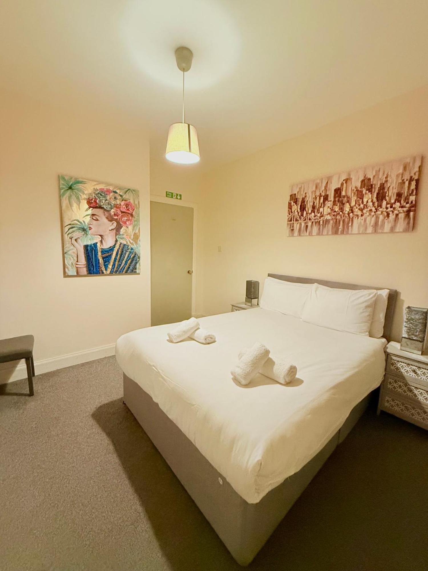 Two Bedroom Apartment-Central Edinburgh-Old Town-Licensed Екстериор снимка